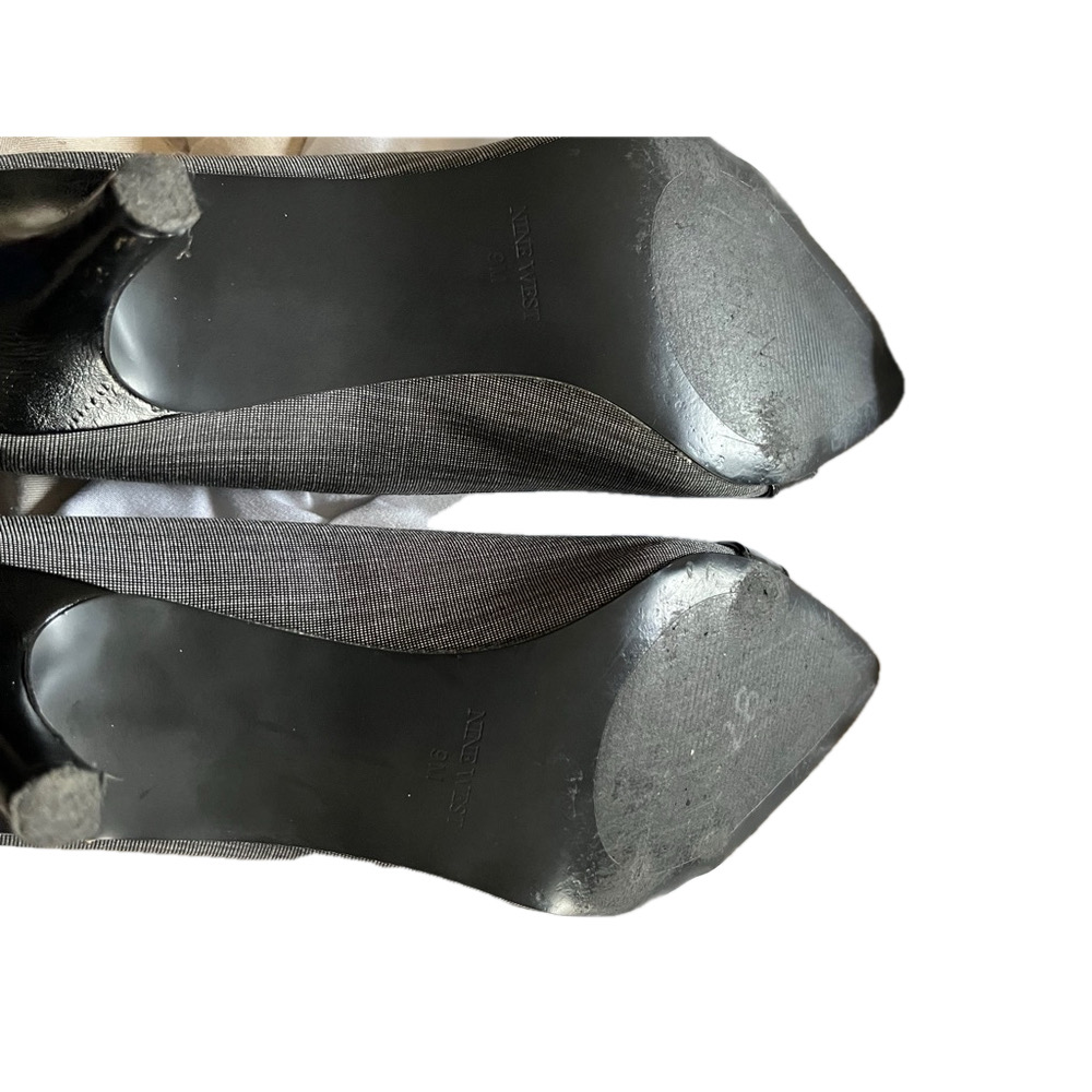 GUC Women's Nine West Heels Size 9M Gray and Black - Picture 8 of 8